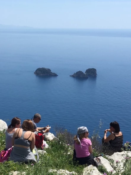 Sulla Via delle Sirene: trekking e pranzo contadino