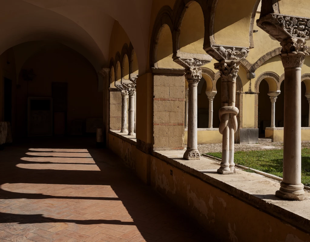 Il sacro Medioevo scolpito