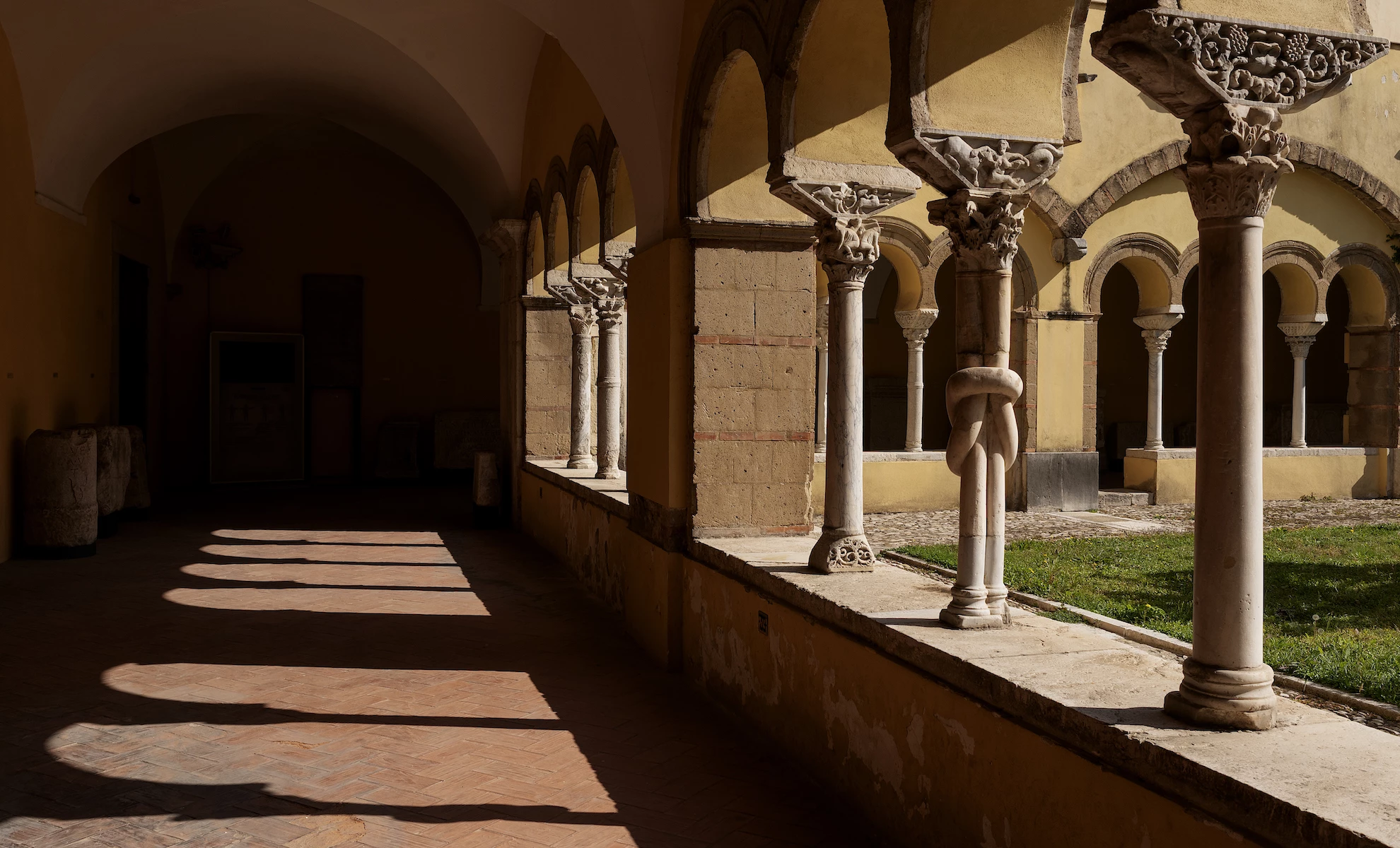 Il sacro Medioevo scolpito