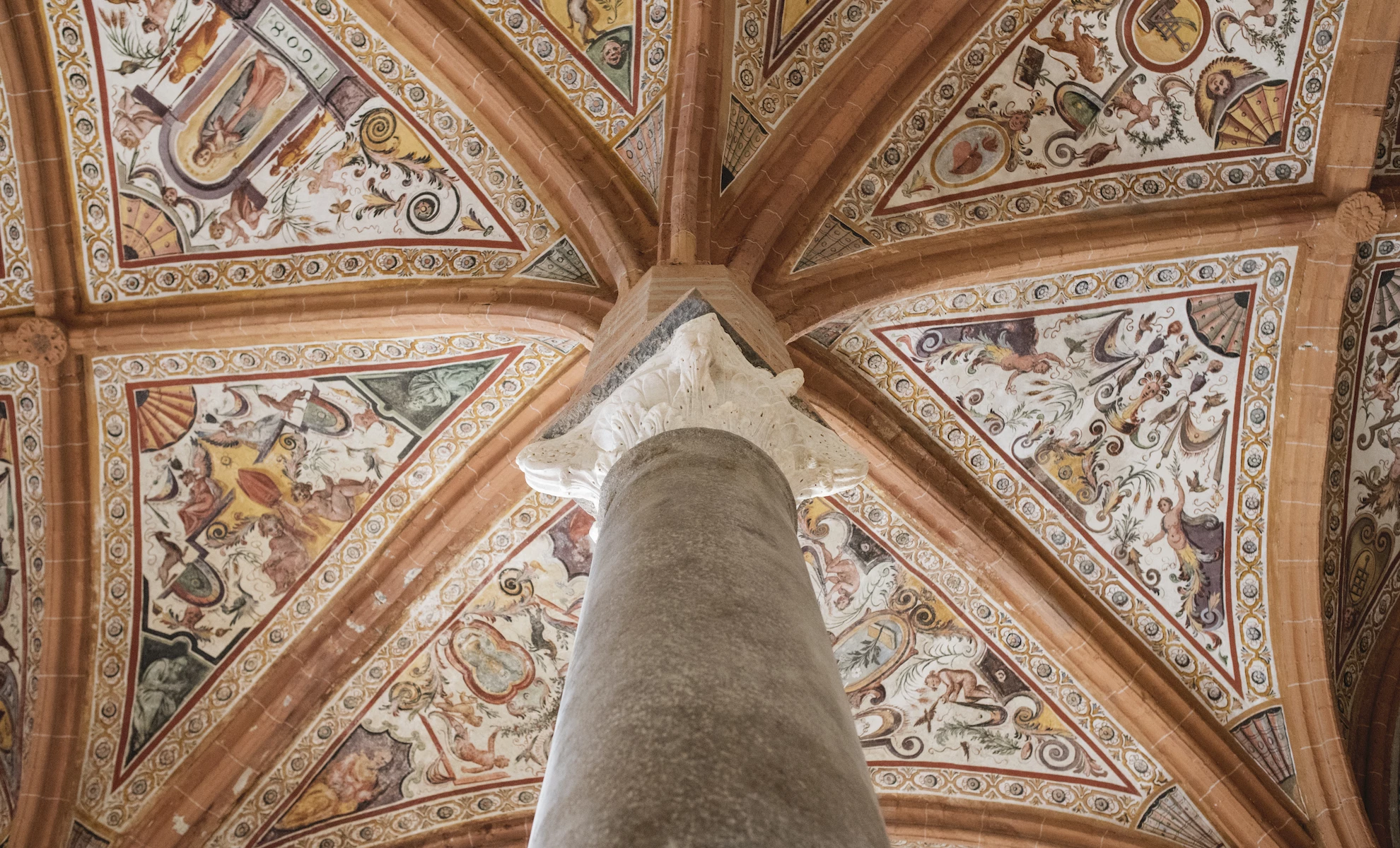 Gli affreschi del Capitolo