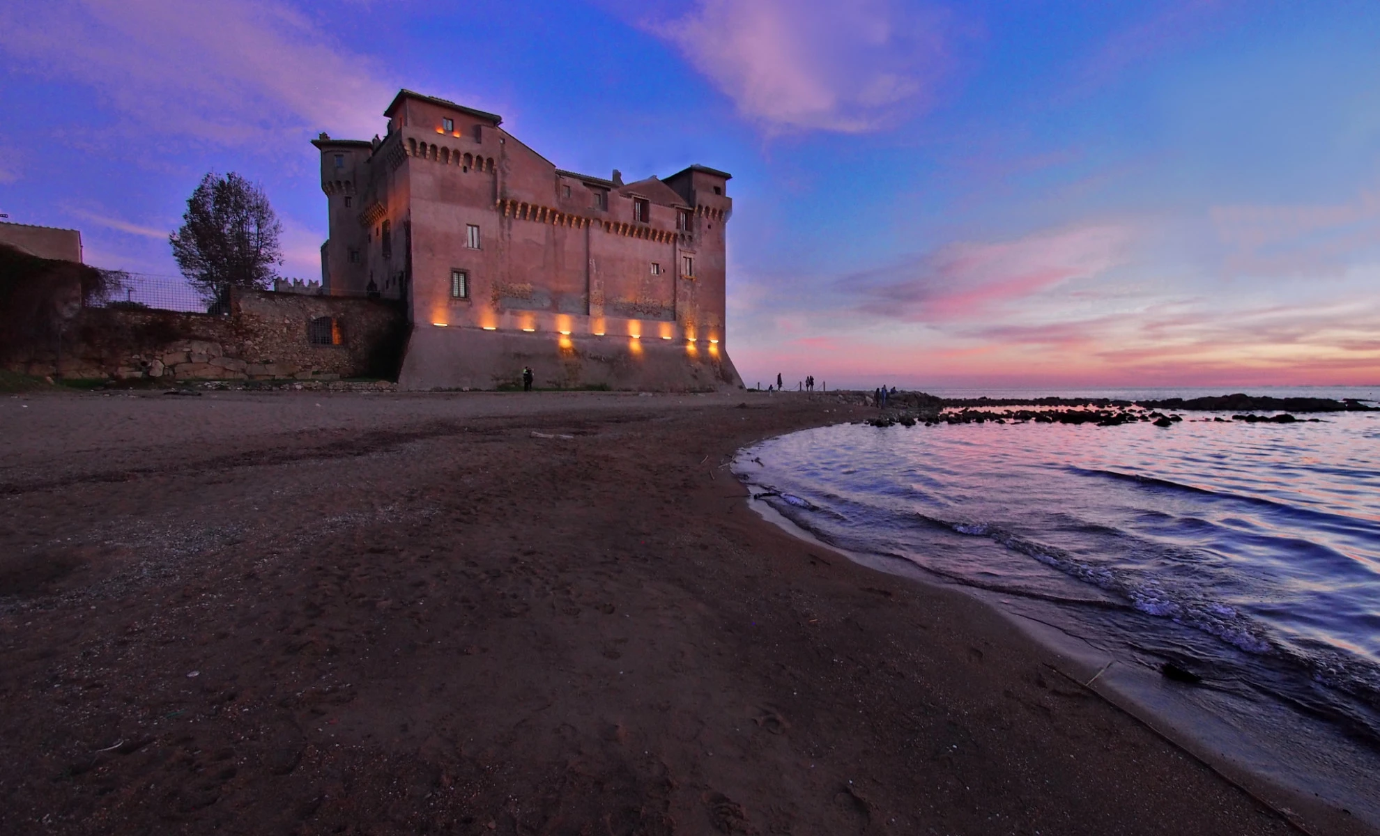 Il castello sul mare