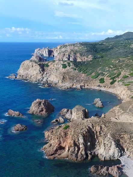 Solstizio al tramonto: aperi-trekking a Capo Pecora