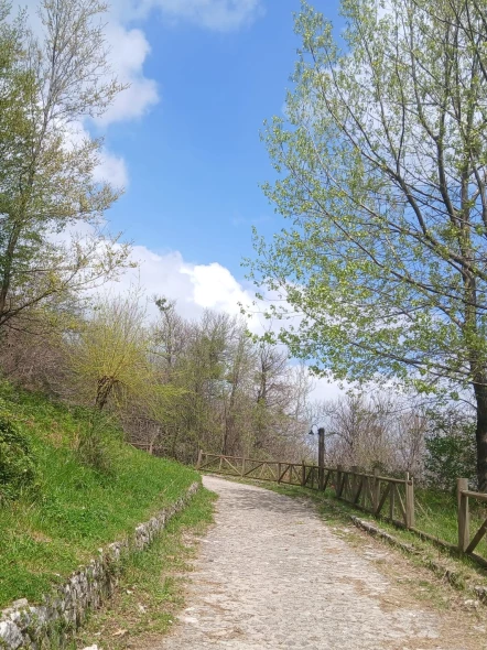 Anello di Summonte: trekking e poesia