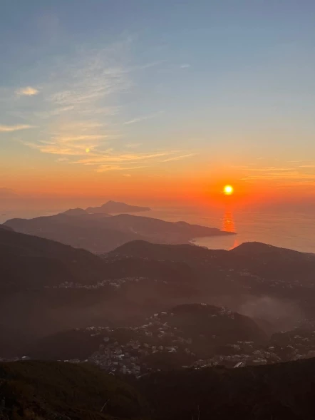 Monte Faito: trekking al tramonto con aperitivo condiviso
