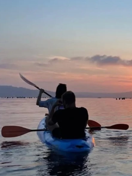 Tour in kayak all'alba tra Miseno e Bacoli
